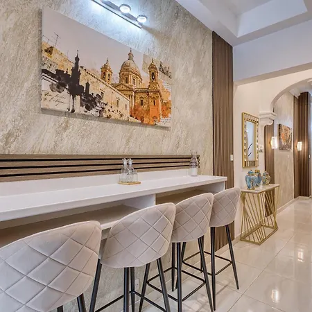 House With Roof Terrace And Maltese Balcony Apartman Sliema